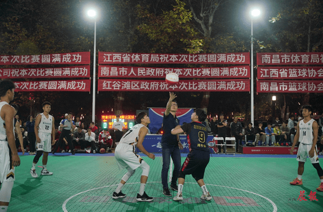 包含联赛火热开启高水平比赛吸引万千球迷的词条 包含联赛火热开启高水平比赛吸引万千球迷的词条