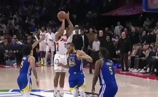 独行侠逆转击败雄鹿，神奇助力